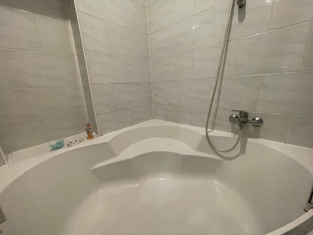 Cozy 8-Person Home In Vienna Located At Haberlgasse 82 N1 Dış mekan fotoğraf